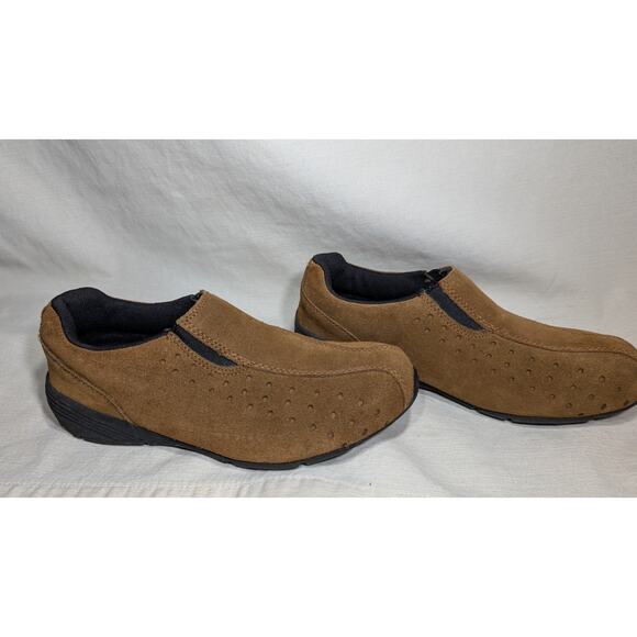 Predictions Women's Leather Slip On Loafer Shoes Size 6.5 Brown Comfort Outdoors - Picture 2 of 6